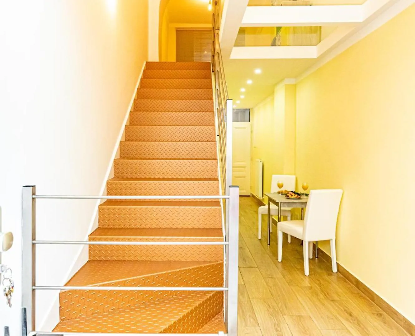 Golden Lion Apartment By Jr City Apartments Vienna